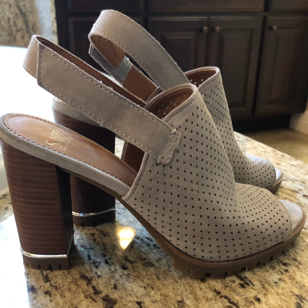 Almost new dove grey suede peep toe heels